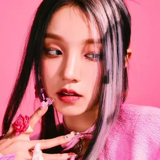 SONG YU QI (YUQI FROM (G)I-DLE)