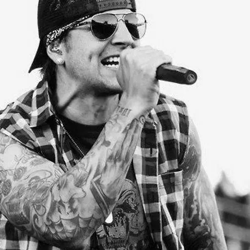 M. Shadows (Avenged Sevenfold - "Nightmare")