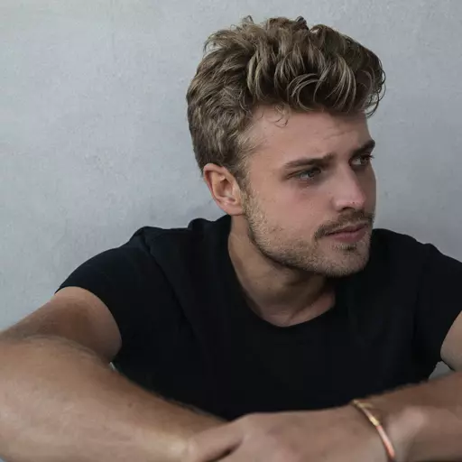 Sandro Cavazza