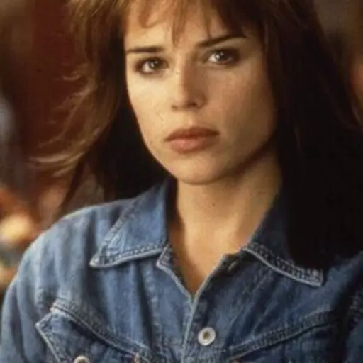 Neve Campbell (Epochs: 200)