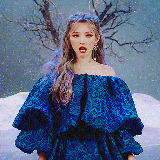 JEON SOYEON (of (G)I-DLE)