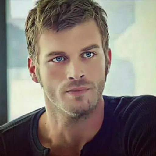 Kıvanç Tatlıtuğ (Turkish Actor)