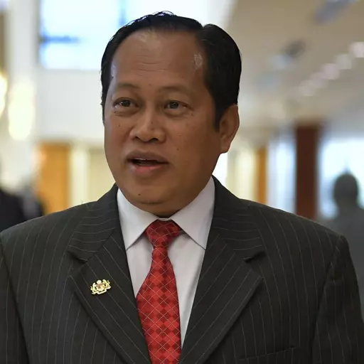 Ahmad Maslan (Malay Deputy Minister)250